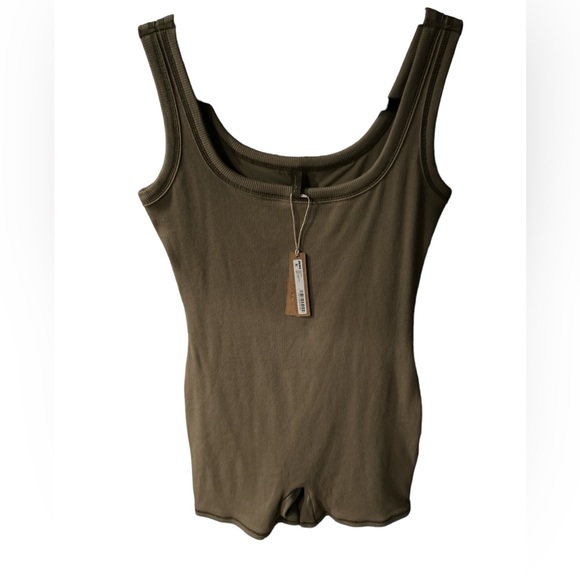 Skims Cotton Rib Onesie, Color Army - Picture 2 of 12